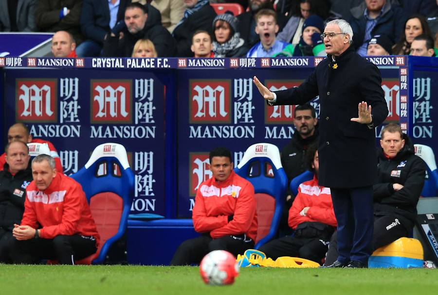 Ranieri invita alla calma durante la partita. LaPresse